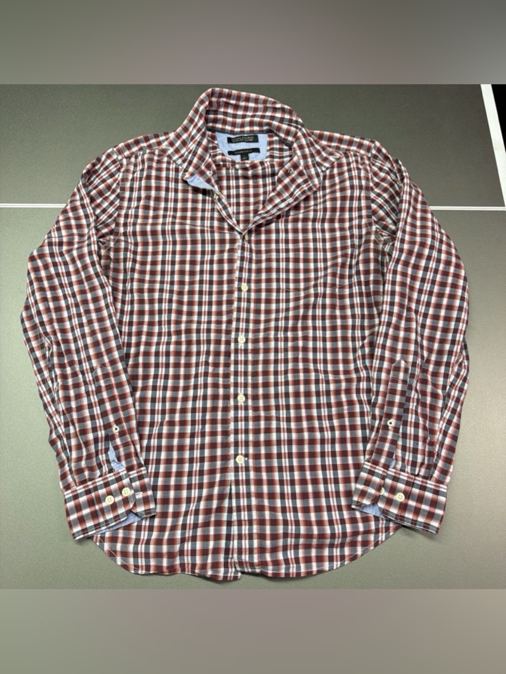 Banana Republic Tailored Slim Fit Size L Mens Red‎ Checkered Long Sleeve Button